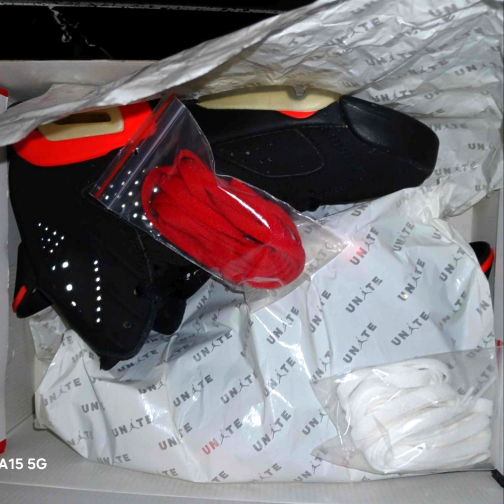 All kicks 😍 size 7,8 and up👣👟🩴🥾🥿